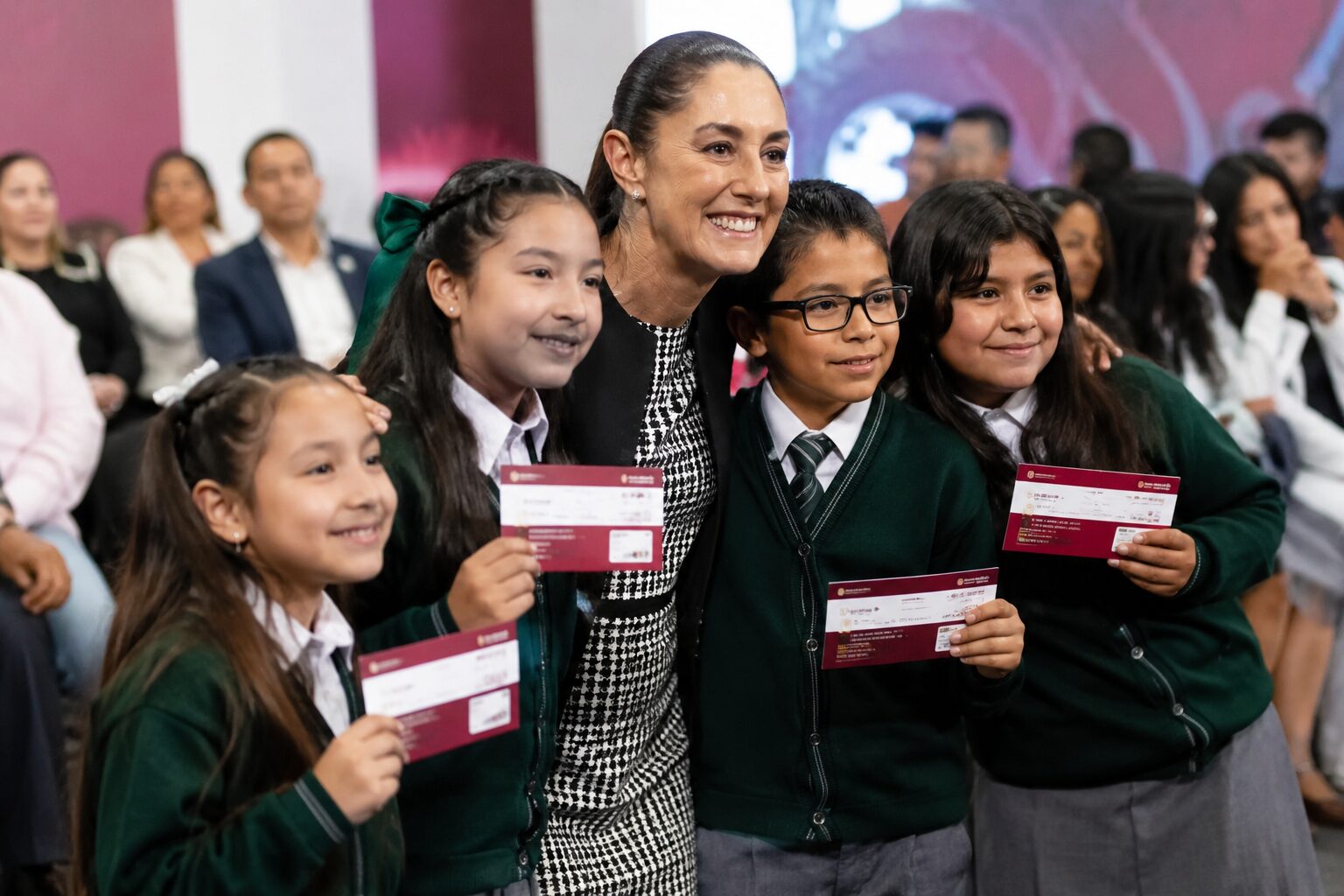 ¡Arranca HOY el pago de la Beca Rita Cetina 2026! Calendario oficial por apellido, quién cobra primero y cómo recibir tu depósito